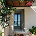 Lorraine's Boutique