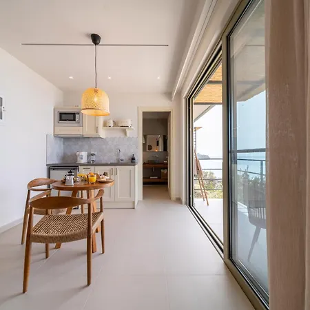 Lorraine'S Boutique Suites דירה