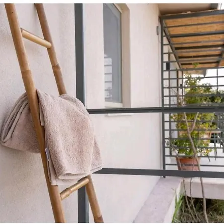 Lorraine'S Boutique Suites 公寓 劳德哈塔